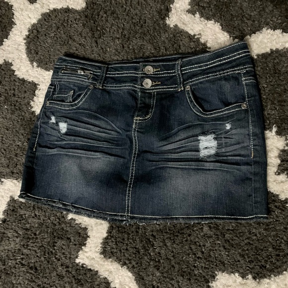 Almost Famous Pants - Women size 7 Almost famous brand jean skirt